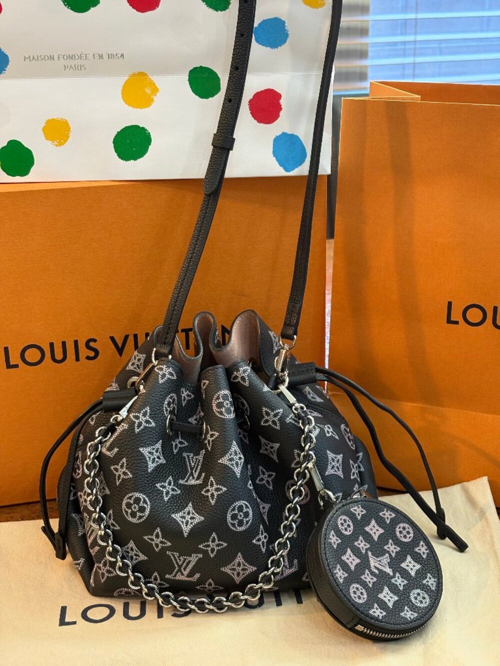 Louis Vuitton Mahina Flight Mode "Bella"